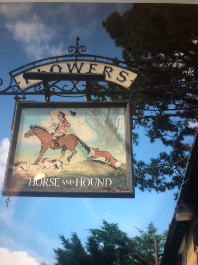 Horse & Hound Inn Broadway  Extérieur photo